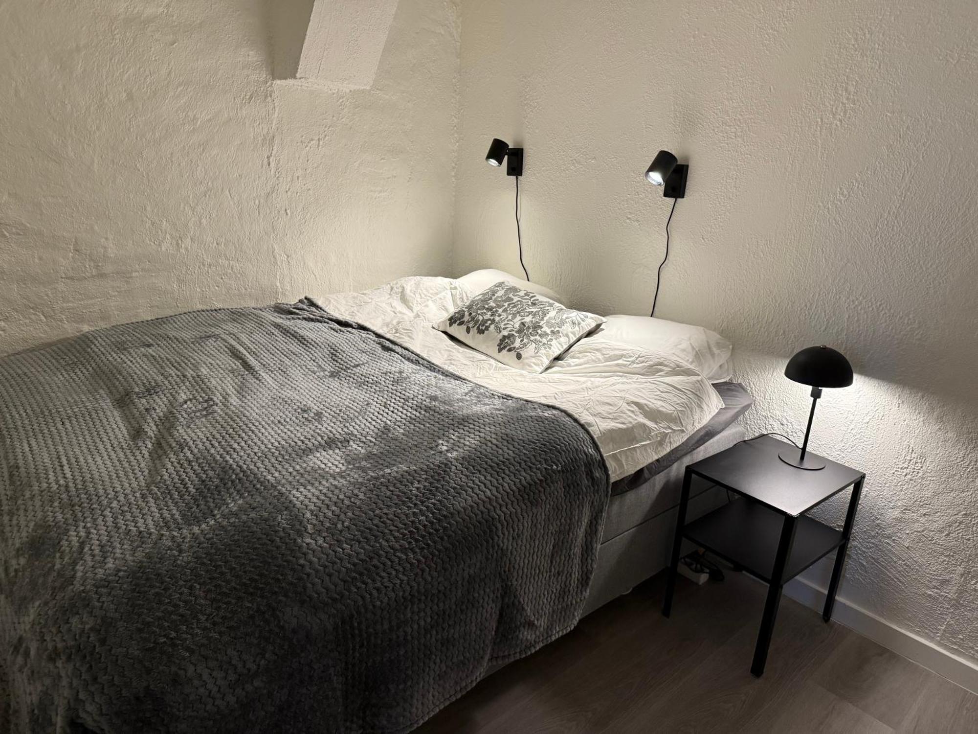 Modern Familjelaegenhet Apartment ซุนด์สวาลล์ ภายนอก รูปภาพ